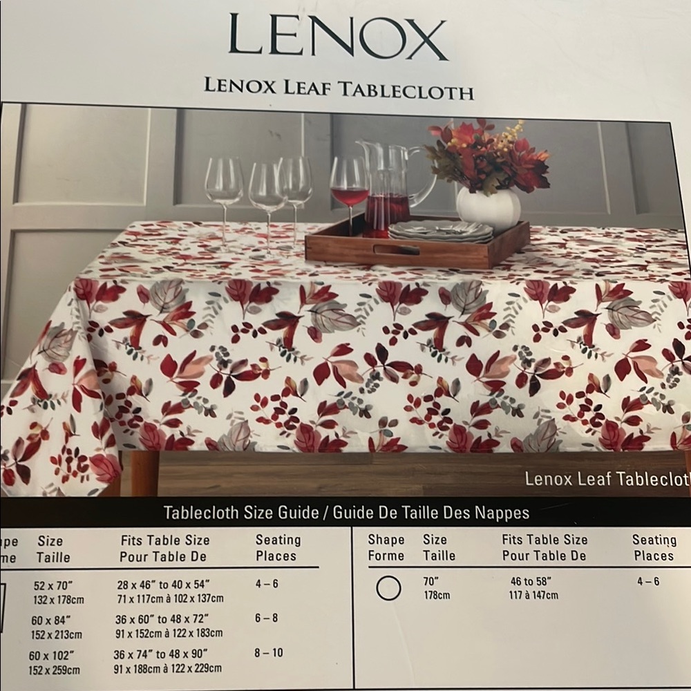 Lenox Leaf Tablecloth in Red and White - Picture 3 of 3